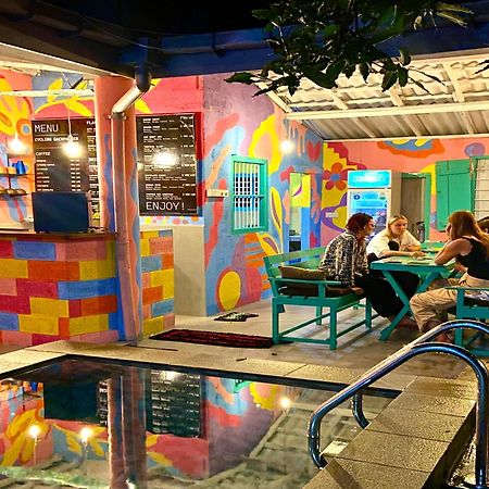Cycling Backpacker Hostel & Cafe Unawatuna Ngoại thất bức ảnh