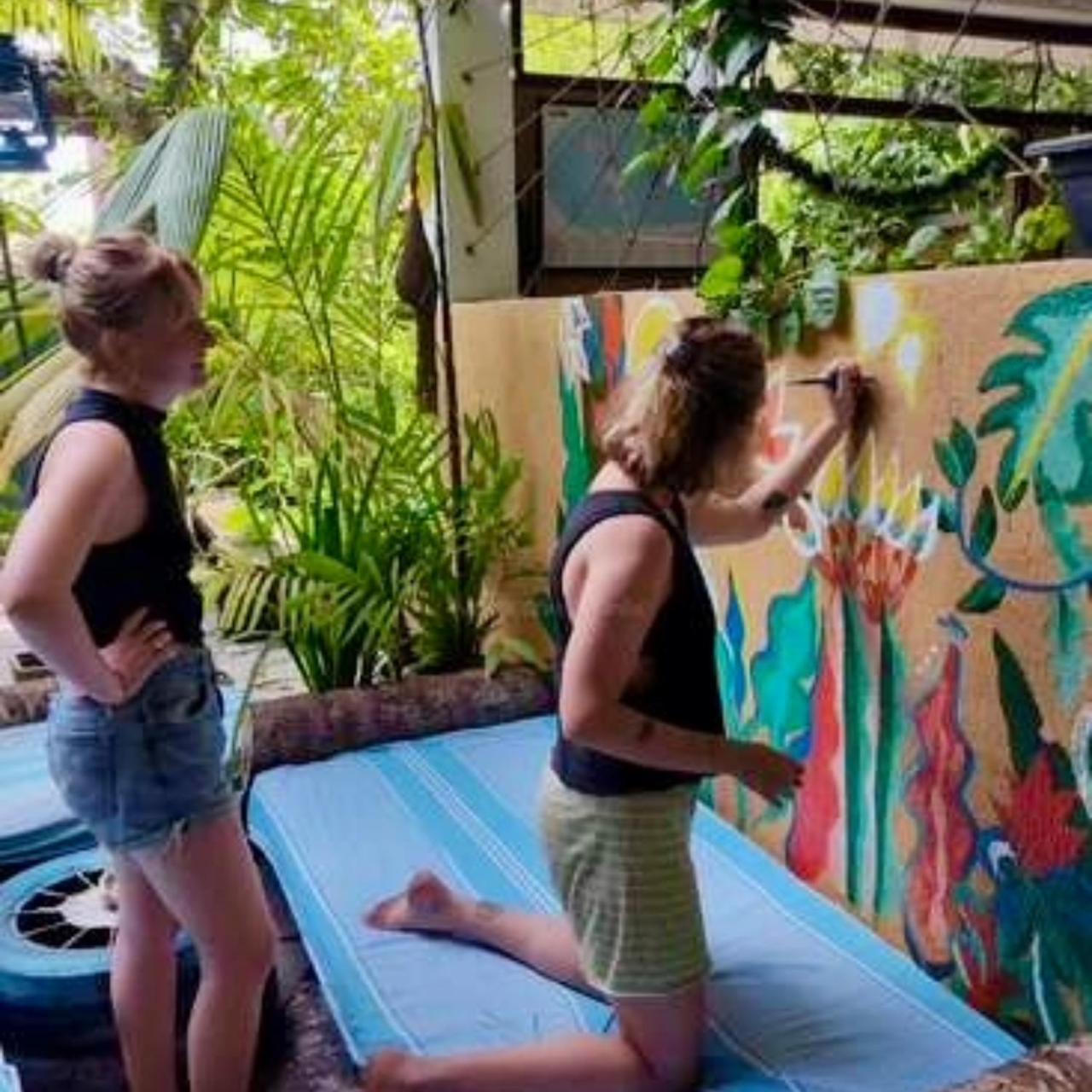Cycling Backpacker Hostel & Cafe Unawatuna Ngoại thất bức ảnh