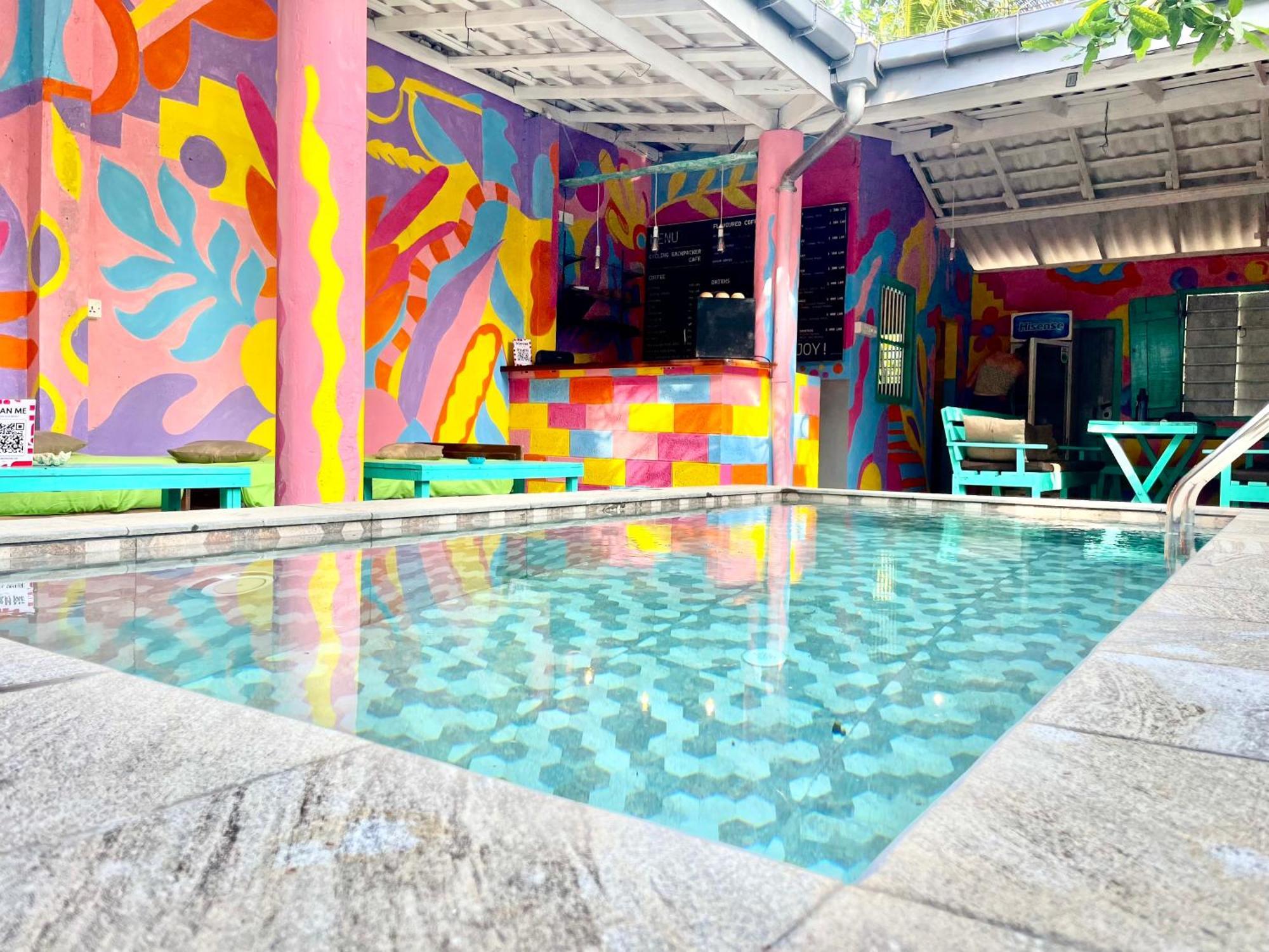 Cycling Backpacker Hostel & Cafe Unawatuna Ngoại thất bức ảnh