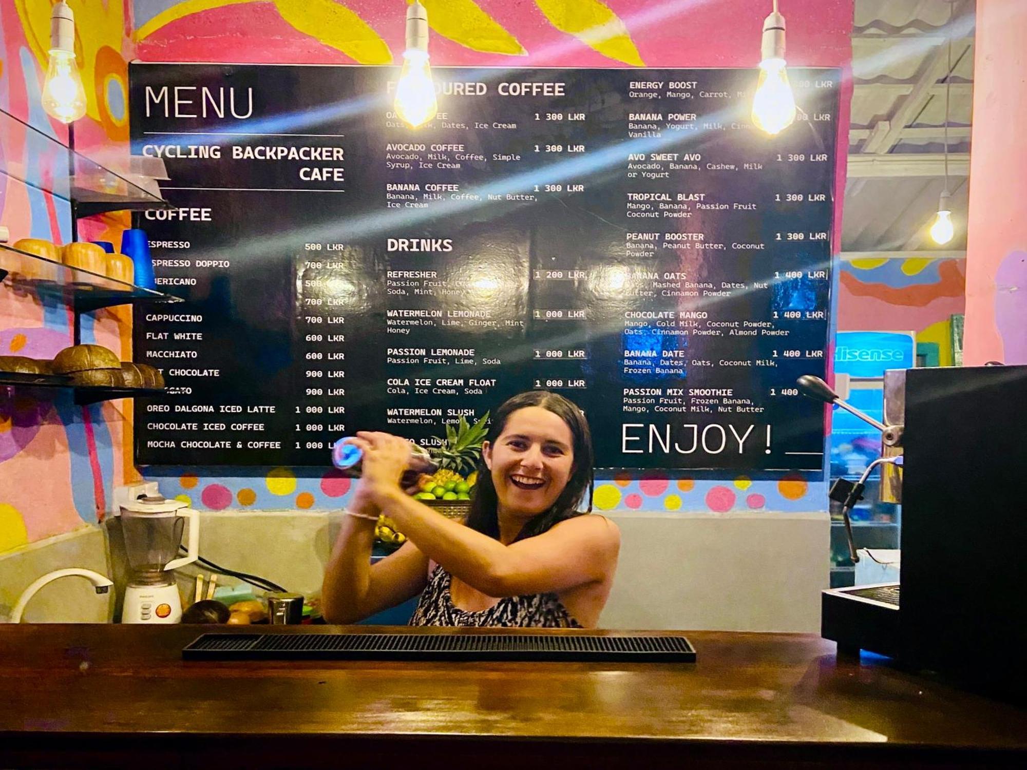 Cycling Backpacker Hostel & Cafe Unawatuna Ngoại thất bức ảnh